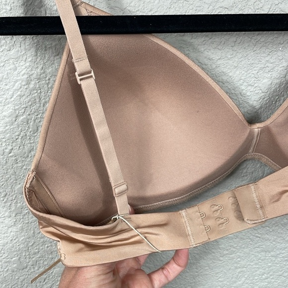 NWT Skims Wireless Form Lightly Lined Bra Beige Clay Sz 36C - Picture 6 of 9